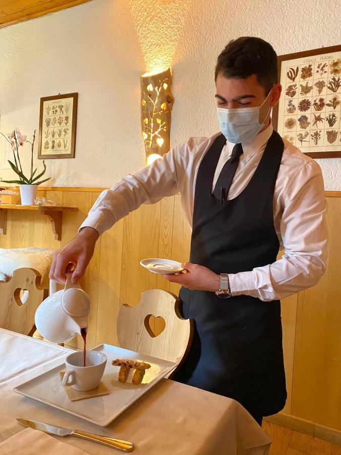 Hotel Ristorante Genzianella Madonna Zewnętrze zdjęcie