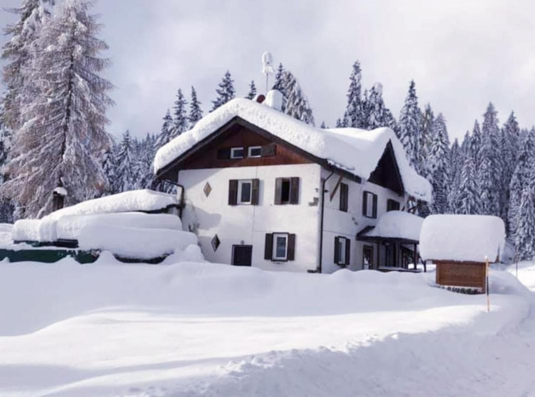 Hotel Ristorante Genzianella Madonna Zewnętrze zdjęcie