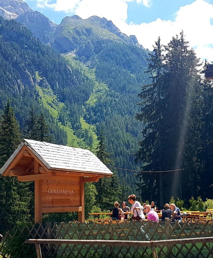 Hotel Ristorante Genzianella Madonna Zewnętrze zdjęcie